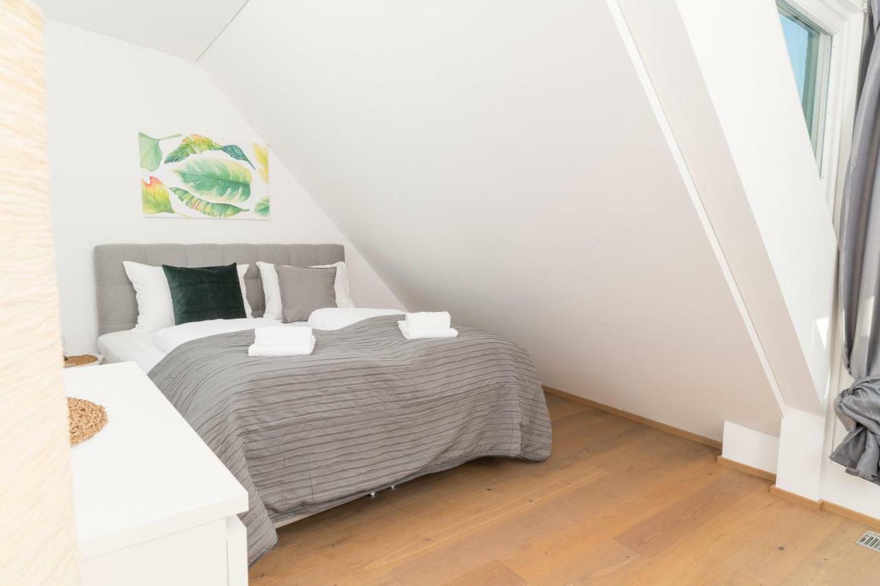 Apartment Penthouse Kohlmarkt By Ichbucheat Wien