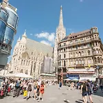 Penthouse Kohlmarkt by ichbucheAT